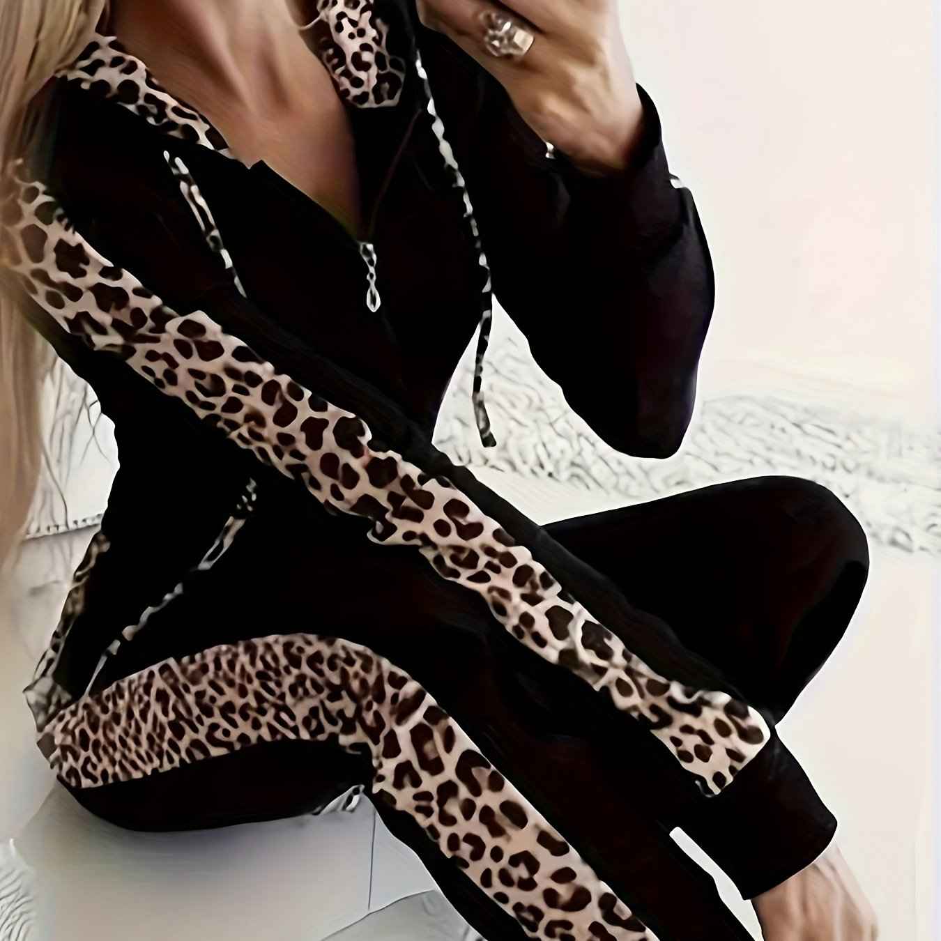 2024 Autumn/ Winter Fashion Leopard Print Zipper Hooded Two-piece Casual Sports Suit, Stylish Commuting, Comfortable and Breathable, Suitable for Sports Wear, Suitable for Daily Going Out Wear
