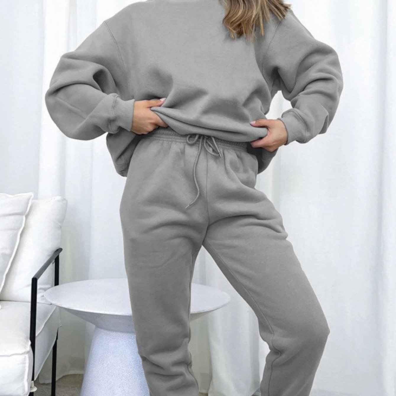 Women'S Casual Long-Sleeve Sweatshirt Set - Solid Color Round-Neck Pullover with High-Waisted Pants, Cozy Fall/Winter Outfit, Comfortable Fabric, Stylish Casual Wear